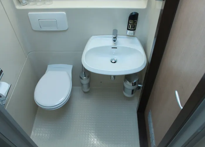 فندق غولدين كرون انسبروك