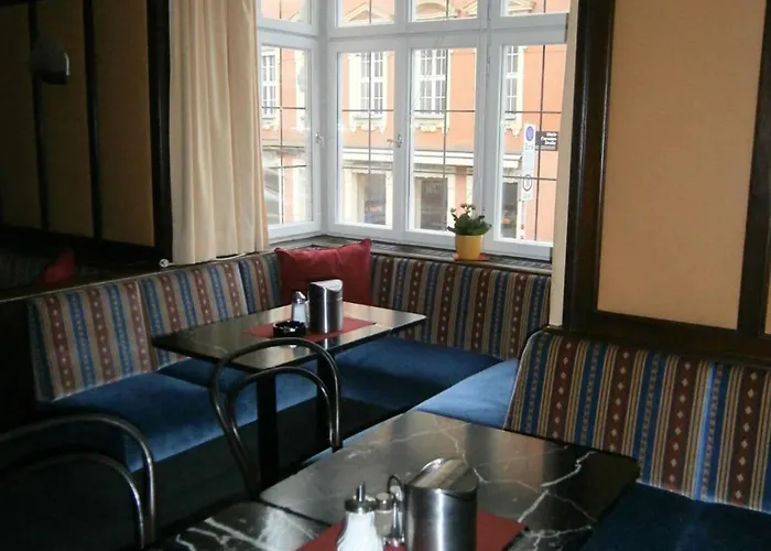 غولدين كرون انسبروك فندق 3*