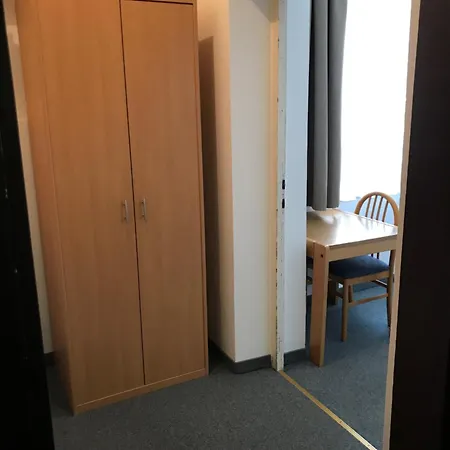 酒店 因斯布鲁克迈诺特金克朗酒店 3*
