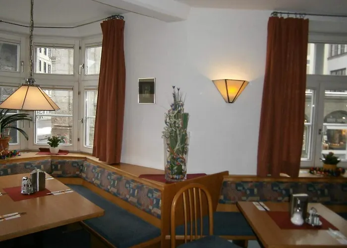 Ξενοδοχείο Goldene Krone 3*